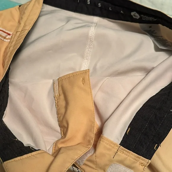 Vissla upcycle coconut poly stretch short - Picture 9 of 10